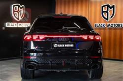 اودي RSQ8